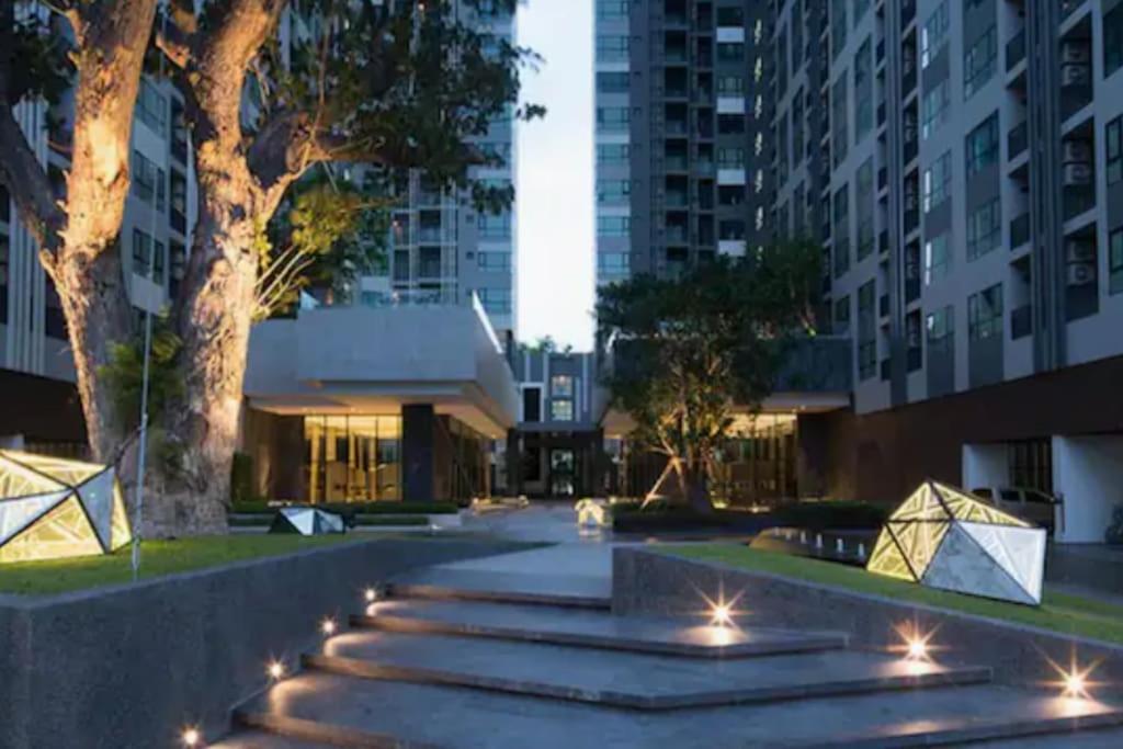 The Base Central Pattaya Quiet King-Bed With Infinity Pool & Free Netflix 外观 照片