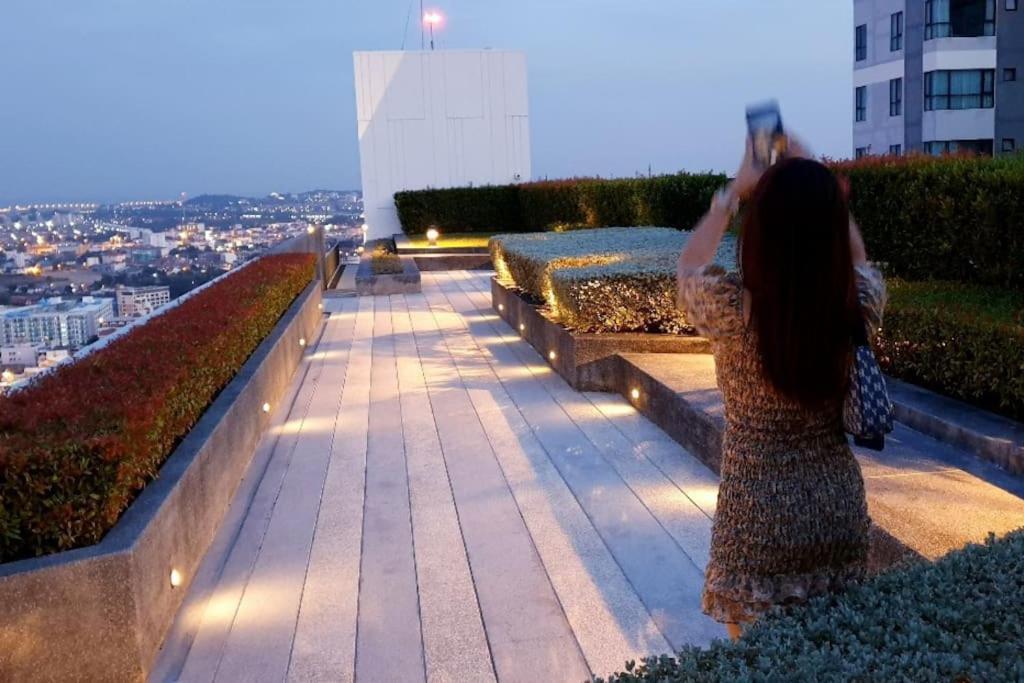 The Base Central Pattaya Quiet King-Bed With Infinity Pool & Free Netflix 外观 照片